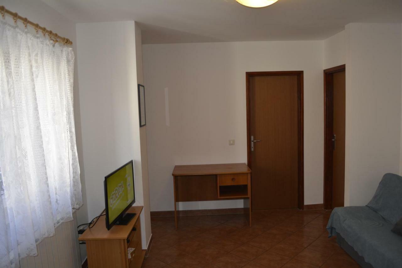 Apartments Denis & Lucija โรวีน ภายนอก รูปภาพ